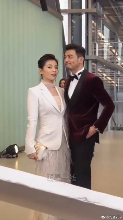 杨烁获刘涛引荐演小包总成名，片场回忆往事落泪