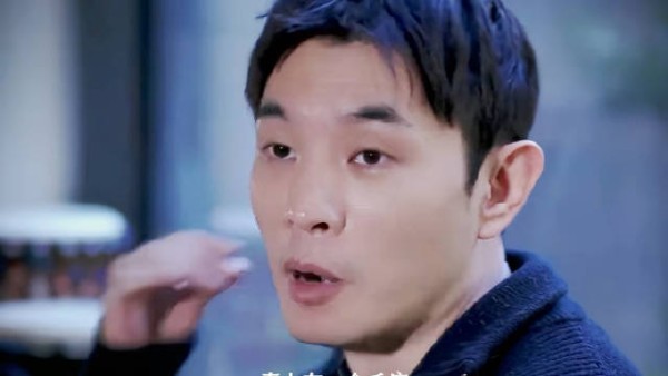 “千万不要去纠正一个自作自受的蠢人”