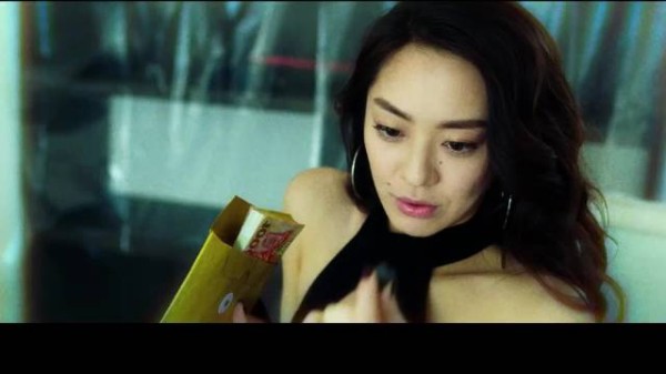 电影《作家的谎言》揭露婚姻真相