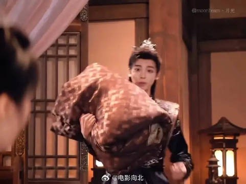 纪伯宰还挺护食
