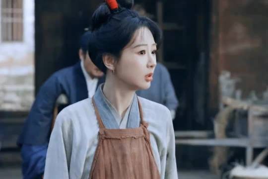 杨紫主演剧集家业爱奇艺热度突破9000