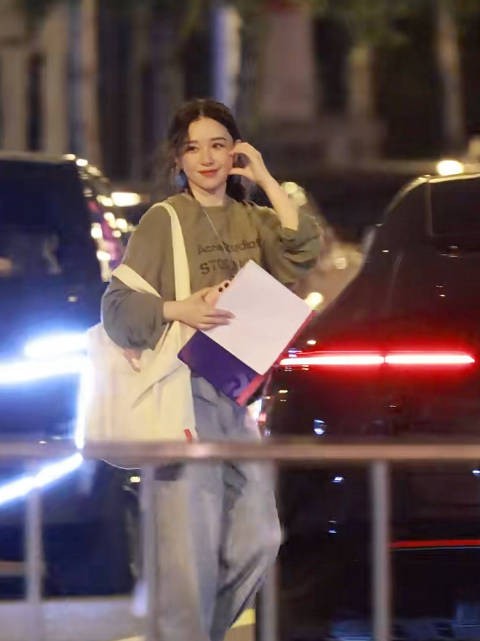 阚清子瘦了都变清冷了! 好美啊!