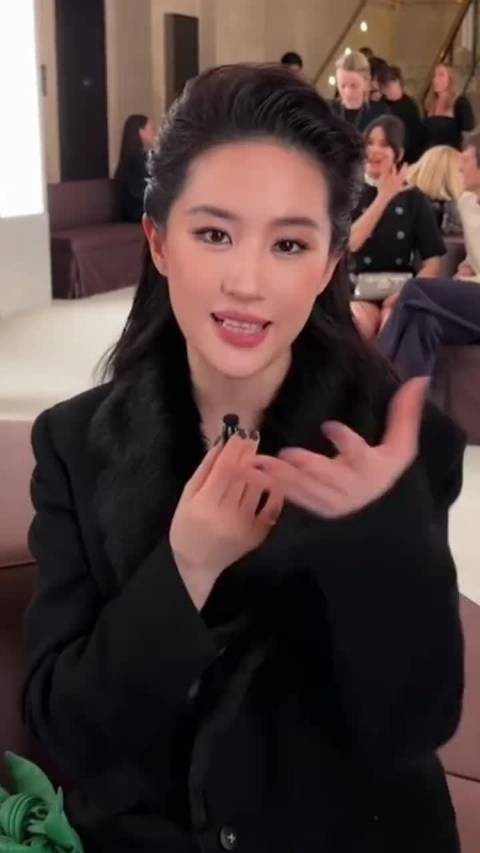 没想到刘亦菲的资源降级这么严重啊