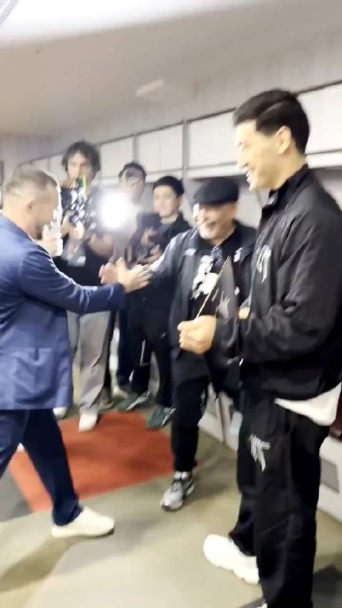 彼得·严现身支持比沃尔,宋亚东降服菲格雷多