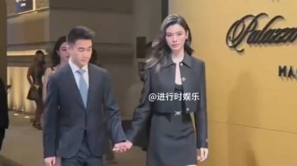 奚梦瑶家庭背景曝光,难怪能嫁入赌王豪门
