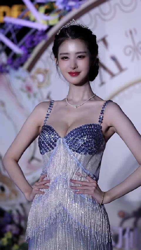 白欣禾 将风姿绰约演绎的太到位了