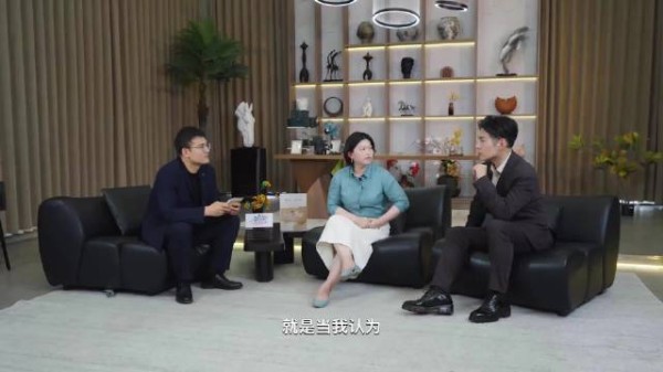 严屹宽谈演员身份助力体重控制，称减重为健康非外貌