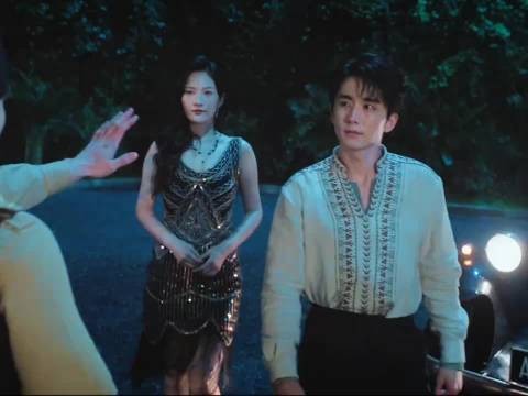 张新成《南部档案》演活张海盐,蛇塑形象获赞