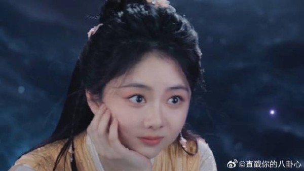 《逍遥》 红烨初学划船太笨拙,肖瑶笑倒在船上,这段太好磕了