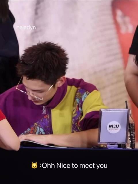 网友称其最爱王家卫电影,视香港为第二故乡