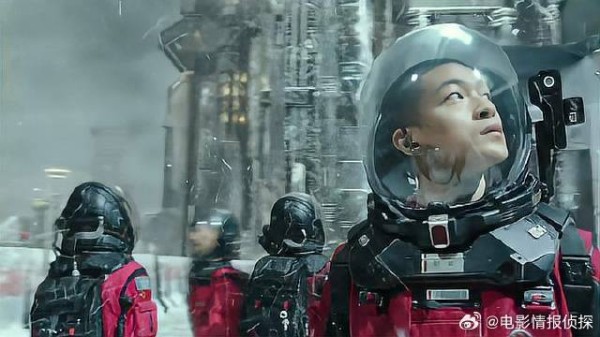 小伙终于来到地面,如今的北京城已被冰雪覆盖,太惨了