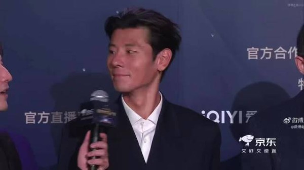 沈腾微博电影之夜盛赞蒋奇明，合作前后均表欣赏