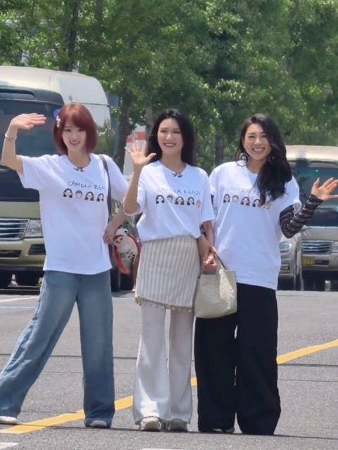 黄灿灿徐洁儿穿团服亮相浪姐上班路透