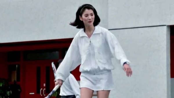 袁咏仪港姐时期神颜引热议