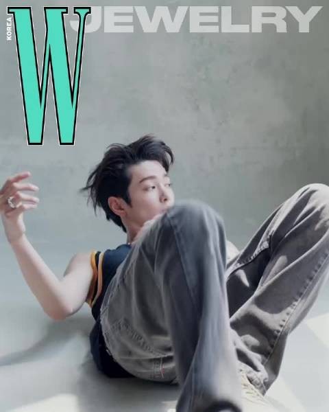 安乾镐登W KOREA珠宝电子刊封面,携手Tiffany2026