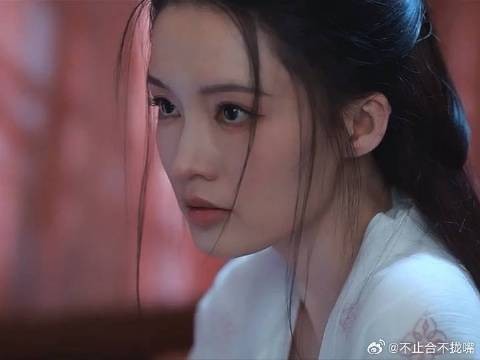 李沁这个抬眼美绝了！