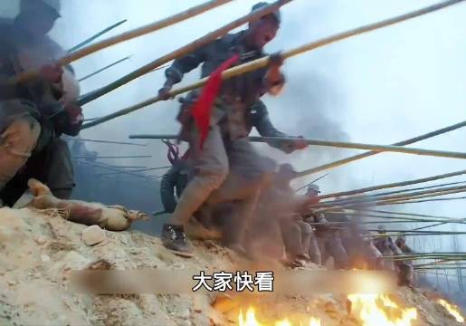 八路军战士向死而生,一碗烈酒断尽生还后路,最终全歼鬼子大部队