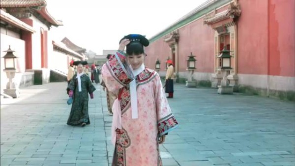 安陵容只是不甘心就这样无声无息的活一回