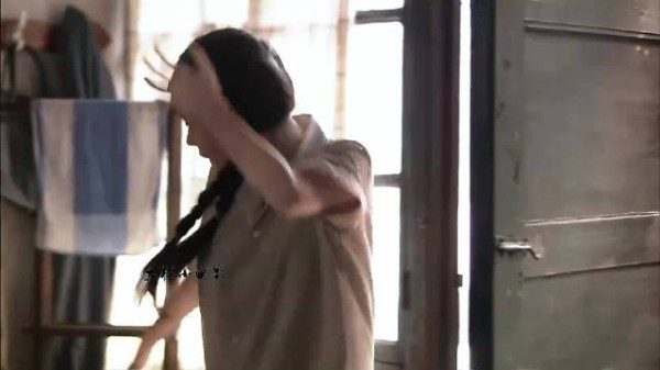 女儿一回来发现悲剧一幕