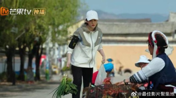 红豆在大理开启新生活,体验云南的风情,整个人都年轻不少