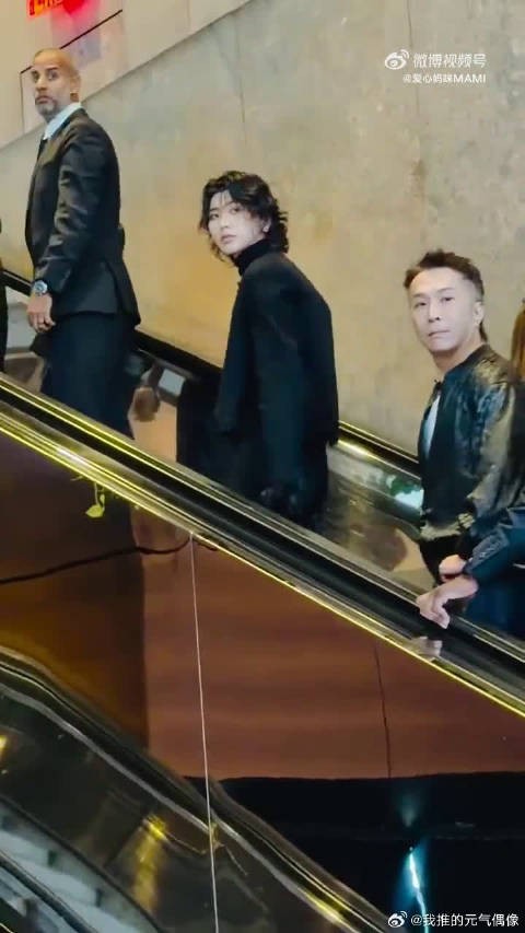 这个月度小约定真的很戳人,盼着24号看小丁的宿舍随手照