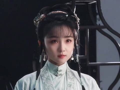 嫡姐拒赴候府之约,庶出妹妹倾力搏击命运,终得踏入侯府朱门