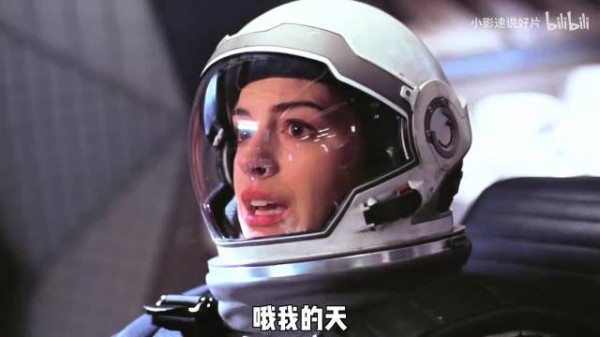 星际穿越对接戏封神，库珀在飞船失控中完成精准操作