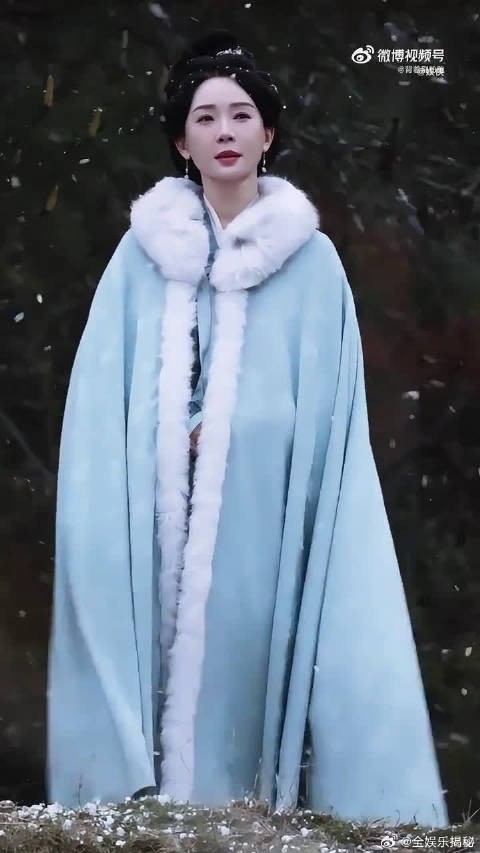 好多熟面孔集结何不同舟渡，期待鹤秋、陈数、赵昭仪，想看她们的古装造型！