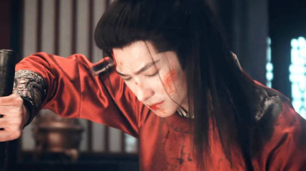 这个红衣昭昭就这么走红毯似的一步一步走进我的心里