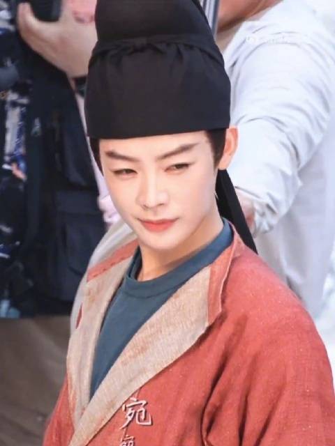 陈丽君祝缨女扮男装英气拉满