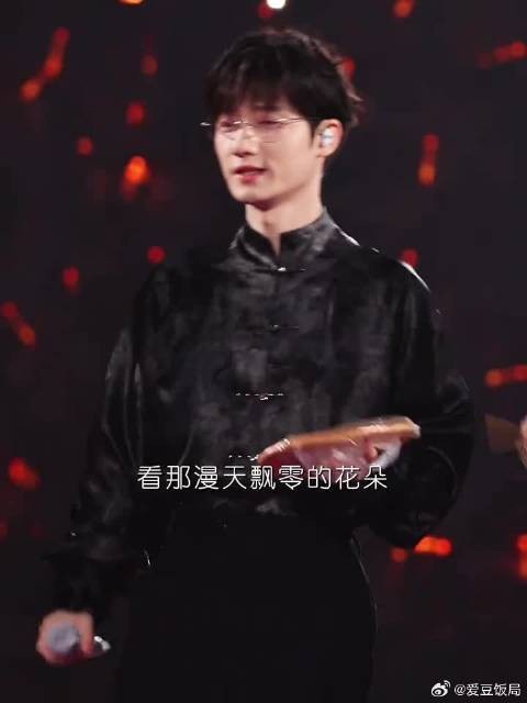 所有人感受蒋敦豪的声压! “只剩下麻木的我 没有了当年的热血”