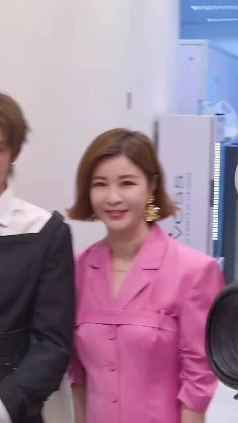 陈赫杜华等老板携艺人团建,拟邀名单曝光