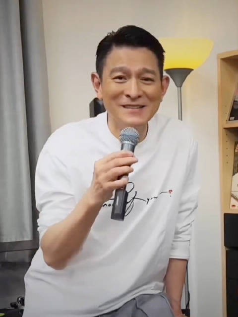 64岁再唱金曲,你听过吗?