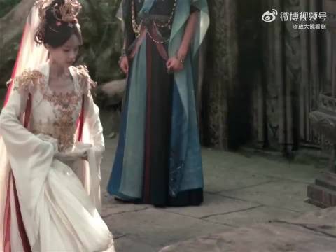 李一桐陈鑫海情头曝光,捂脸wink适配度高
