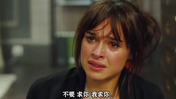 顶尖特工识破未婚妻卧底身份，戒指成关键，瞬间枪战