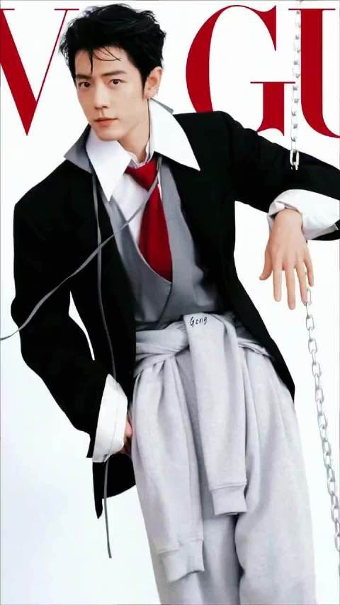 肖战VOGUE登世界日报,完成五大女刊满贯