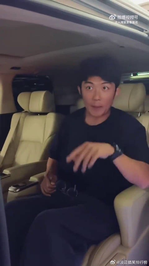 听说张月和李泽锋二搭,三十五而已这剧还没播,已经勾起我的好奇心了
