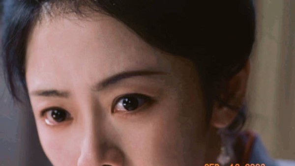许兰香眼神戏演绎惊恐愤恨与怜悯悲伤，双线并行剧情丝滑
