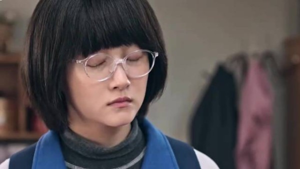 《生逢其时》为了让奶奶离开，女孩不仅找到居委会，还故意考试不及格