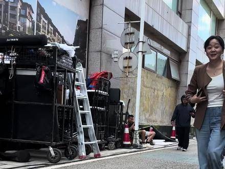 小秦氏满心欢喜地结束了一天的工作! 知否 小秦氏