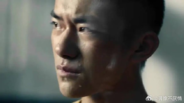“你是一个演员,不是一个偶像”