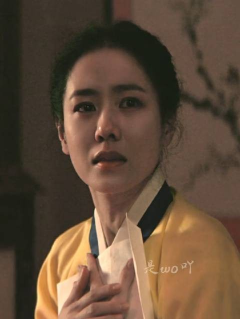 父亲竭尽所能为女儿物色丈夫,深爱却受时代束缚