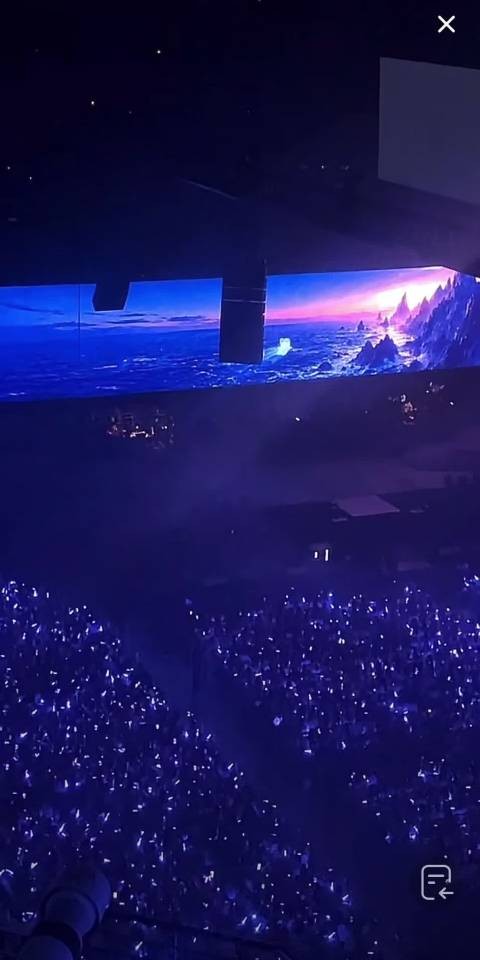 王俊凯生日演唱会全场蓝海好漂亮