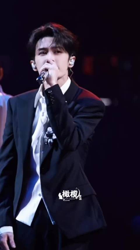 檀健次湾区生明月舞台,完全舞王来的啊啊啊