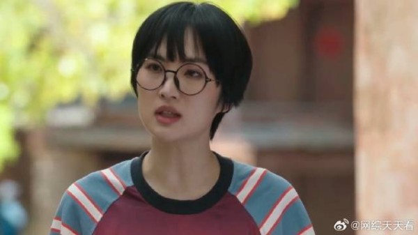 被女孩倒追非要娶她,谢之遥很心累,小时候我还抱过你呢
