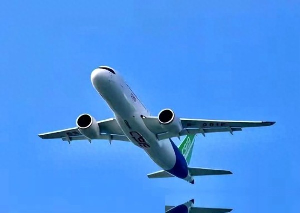 波音空客瓜分1800台发动机,中国只分到几十台,C919产能再被卡