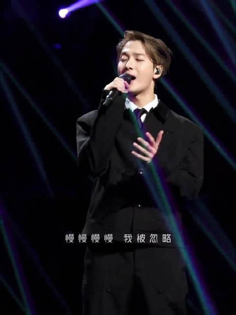 王嘉尔这一周好多活动,内娱开门舞台王者重磅归来,王嘉尔舞台百看不厌啊