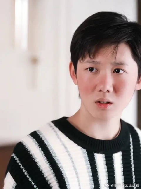 玛丽去十五家写作业,在杨明彪面前撩得十五脸爆红