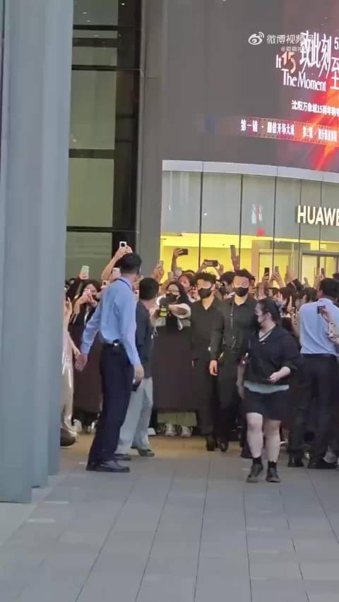 明星身材好就已经赢了一大半了，美到跟别人不在一个图层
