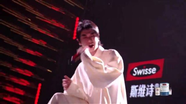华晨宇《美好的事可不可以发生在我身上》，太绝了